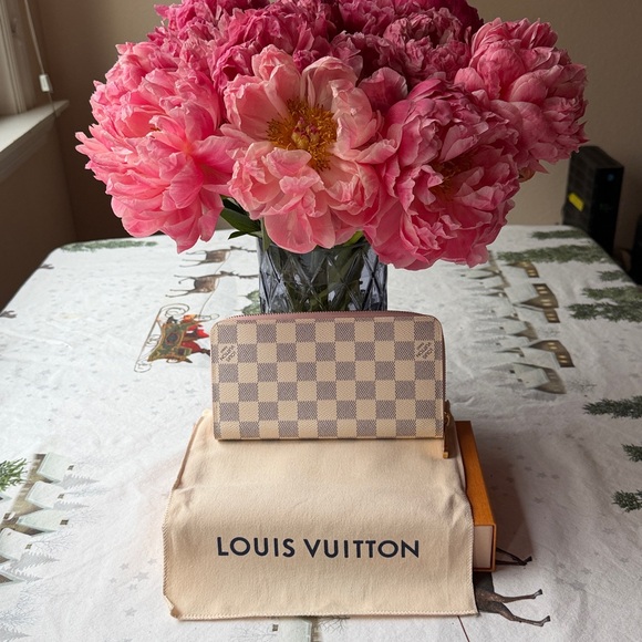 🌸 LOUIS VUITTON DAMIER AZUR ZIPPY WALLET 🌸 NWT 🌸 - Picture 7 of 16